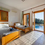 151 Luxury - Private Pool&tennis Court Kouklia