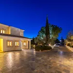 151 Luxury - Private Pool&tennis Court *