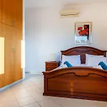 151 Luxury - Private Pool&tennis Court Villa Kouklia