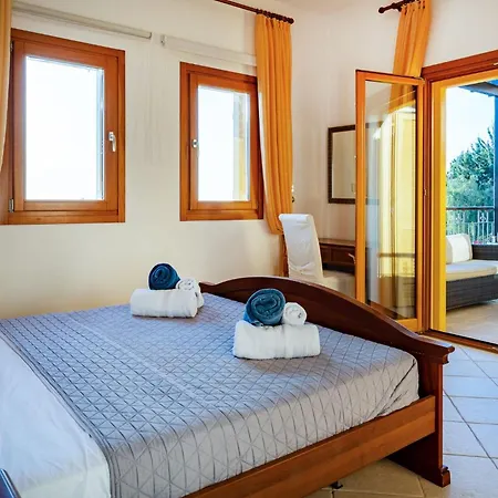 151 Luxury - Private Pool And Tennis Court كوكليا