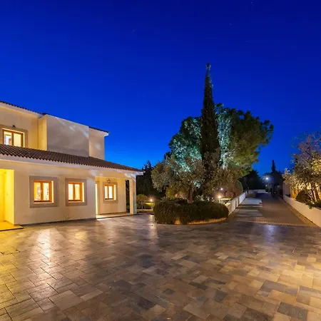 151 Luxury - Private Pool&tennis Court *