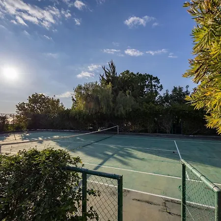 151 Luxury - Private Pool And Tennis Court كوكليا