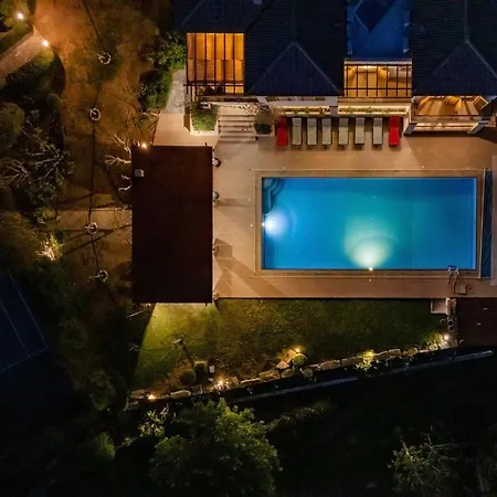 151 Luxury - Private Pool And Tennis Court كوكليا